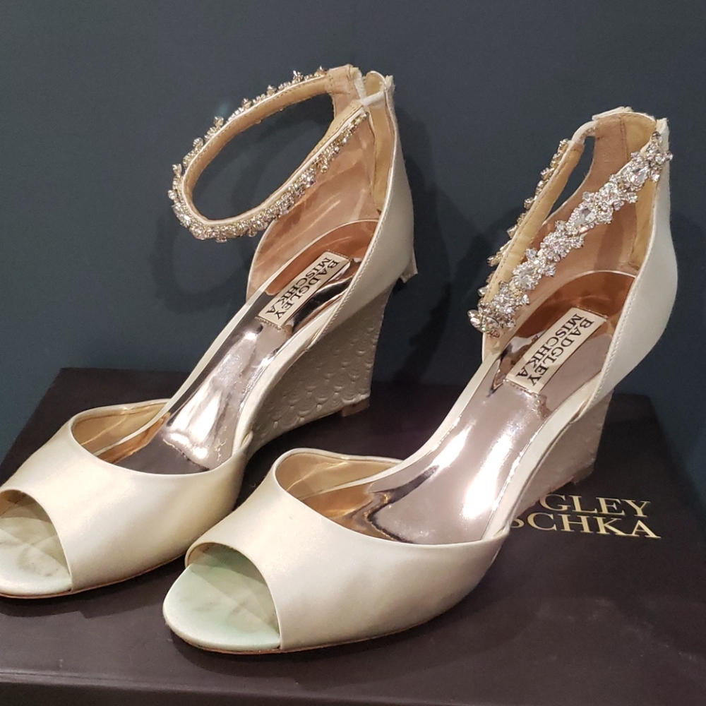 Badgley Mischka wedge wedding shoes